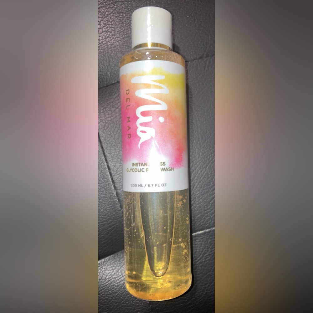 Mia Del Mar Instant Kiss Glycolic Face Wash